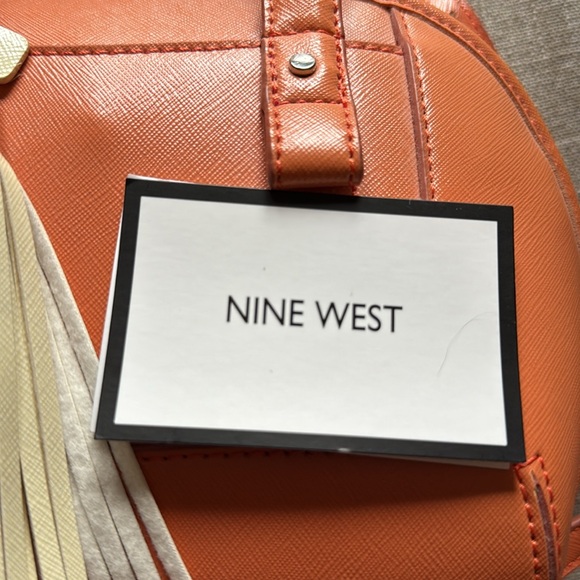 Nine West crossbody purse - Picture 7 of 10